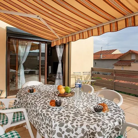 Apartment Blue Roanne